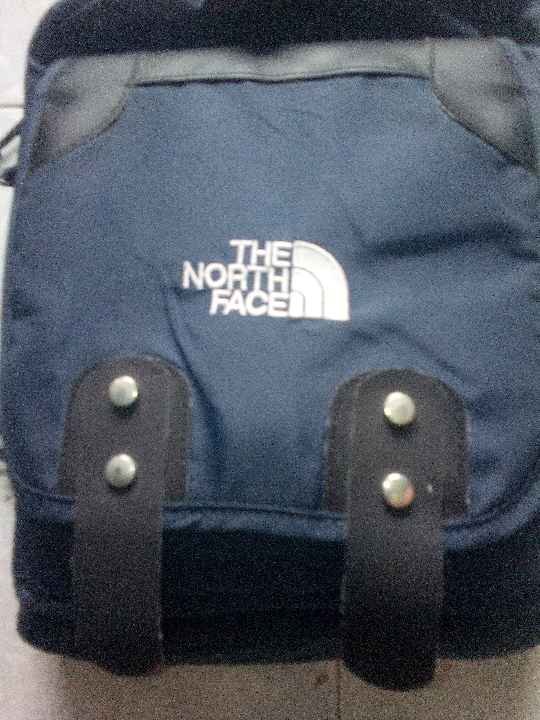 กระเป๋าคาดอกThe North Face