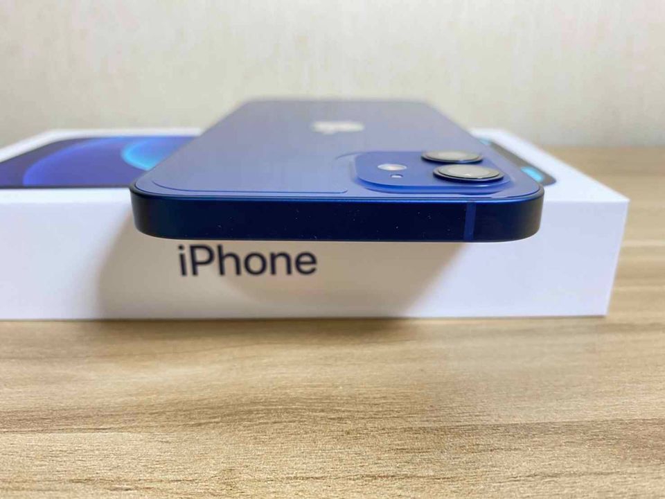 IPhone 12 สีน้ำเงิน 64gb