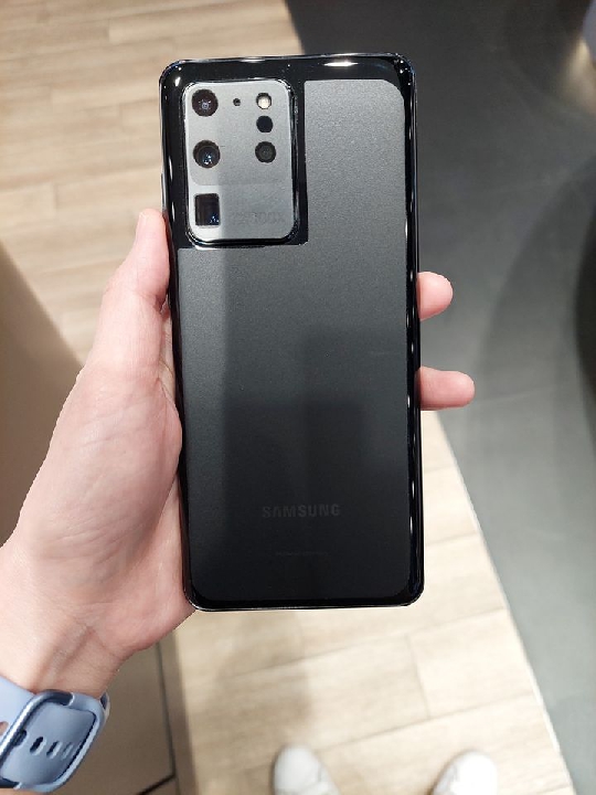 มือถือ Samsung s20 ultra 5G