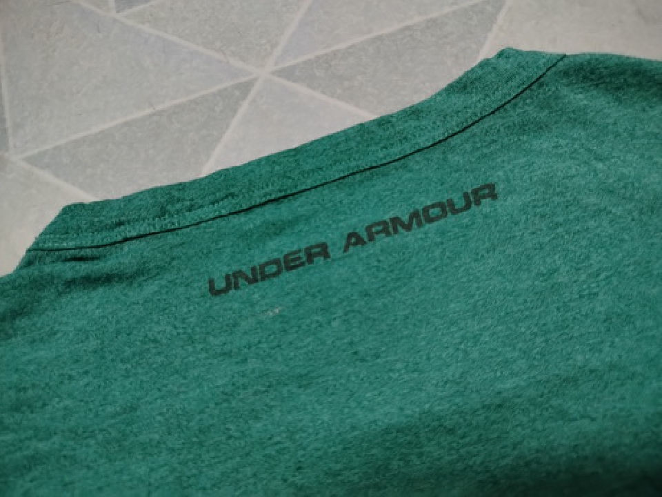 UNDER ARMOUR