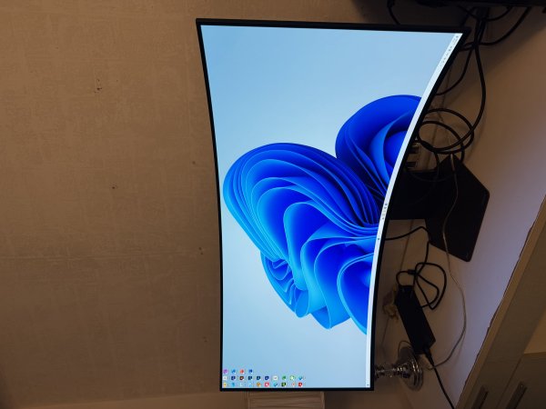 จอคอม LG UltraGear™ 45" OLED Dual-Mode 5K2K 0.03ms, DisplayHDR True Black