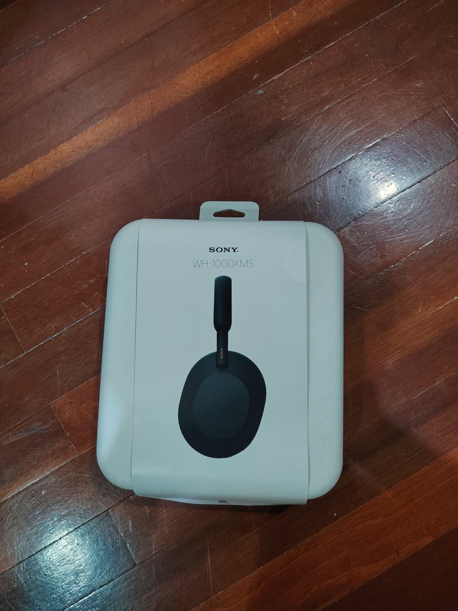 SONY WH-1000XM5 สภาพใหม่มาก