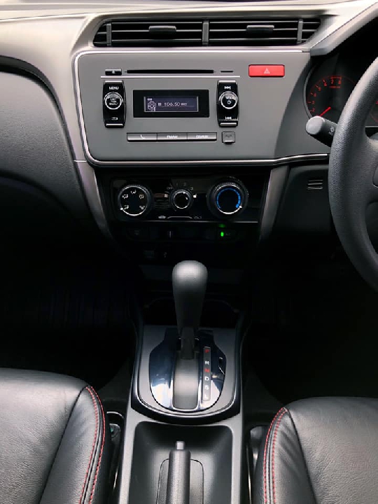 Honda​ City​ 1.5​ S​ i-Vtec​ (CNG)​ 2015