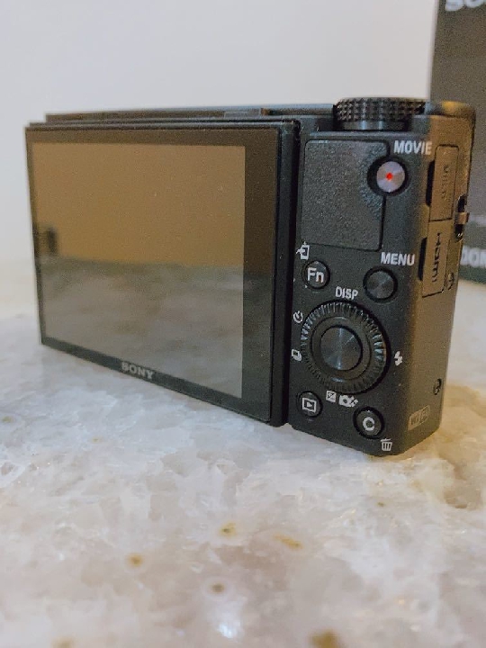 กล้องดิจิตอล SONY Cyber-shot DSC-RX100M3