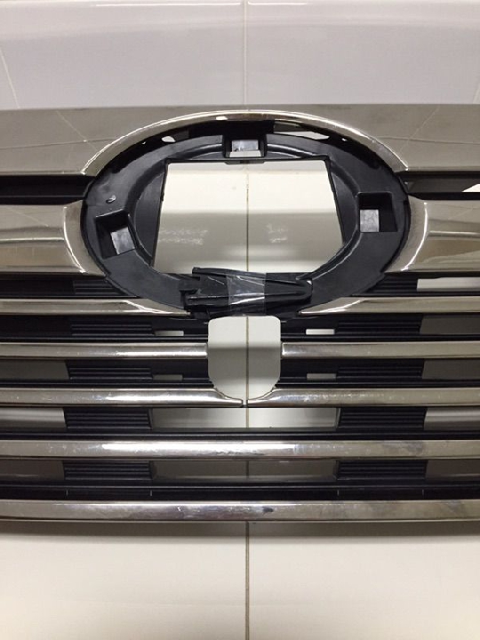 กระจังหน้ารถยนต์ Toyota รุ่น VELLFIRE SC 2.4L ปี 2011-2014
