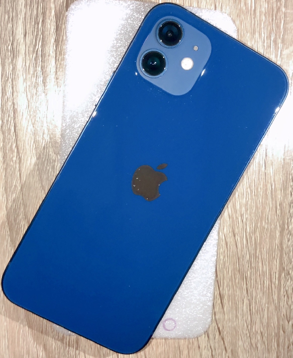 Apple iPhone12 Blue รองรับ5G แบตเยอะ สภาพใหม่ พร้อมใข้งาน ของหายาก ต่างจังหวัดสั่งผ่านShopeeได้เลย