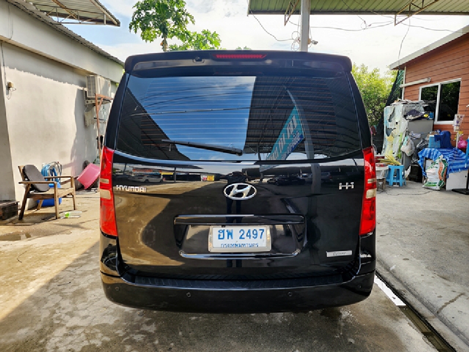 HYUNDAI H-1 2.5 DELUXE ปี2011จด12 ออกรถ03ปี12 มือเดียว เช็ค0บุ๊คกุญแจครบ Kดีฟรีดาวน์ สดลดได้ไม่มีVAT