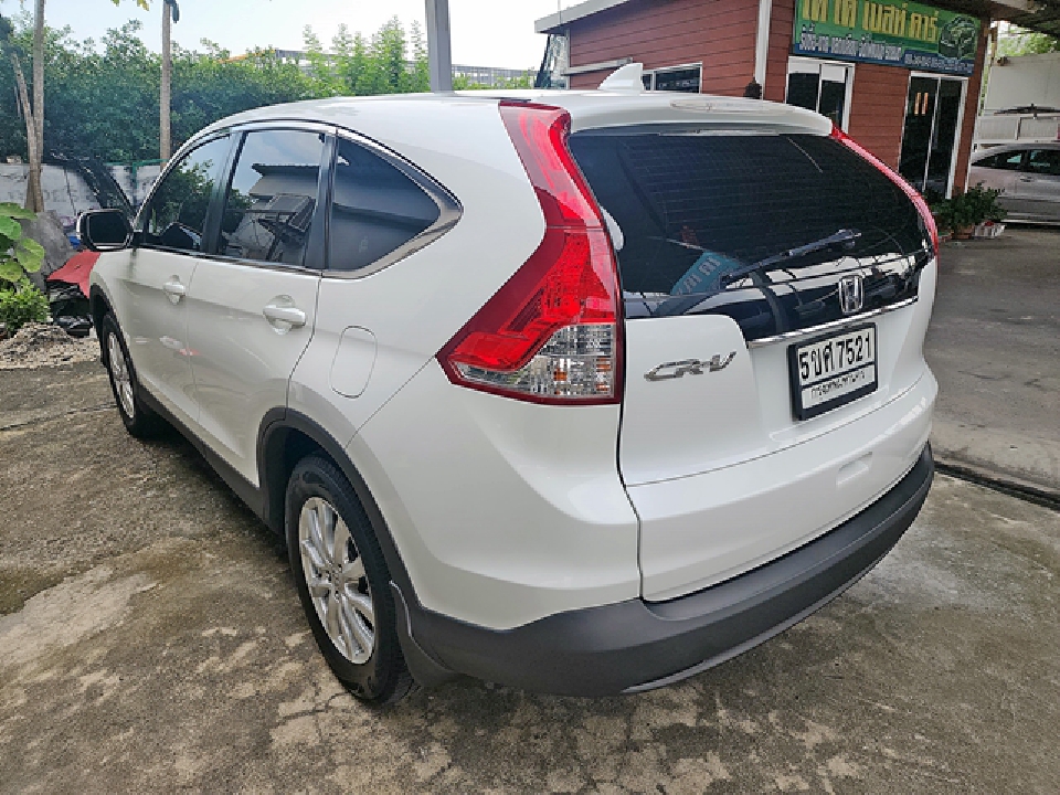 HONDA CR-V 2.0 S ปี2013 สีขาว มือเดียว น็อตไม่ขยับ เช็ค0ตลอด มีป.1เหลือ Kดีฟรีดาวน์ สดลดได้ไม่มีVAT