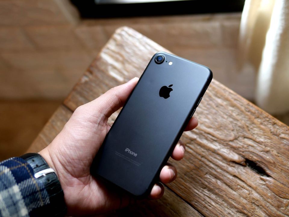 iPhone 7 32g Matte Black แบตสูง สภาพสวยเดิมๆ จอแท้ ไม่เคยซ่อม