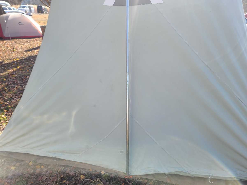 แคมป์ Spring Bar Tent