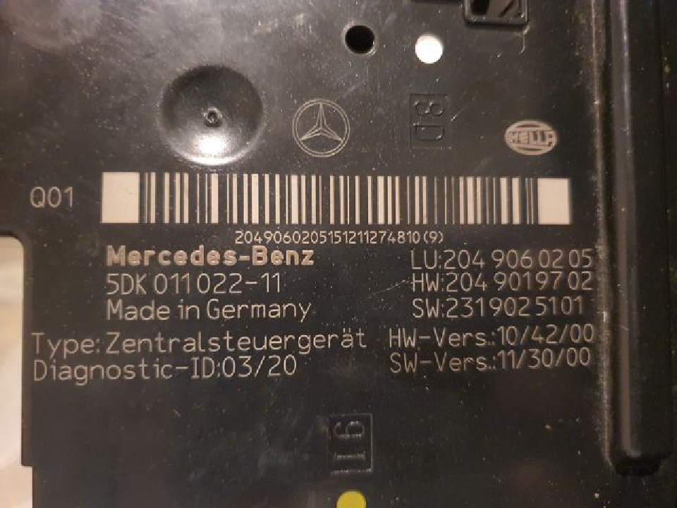 กล่องSamหลัง Benz W204 Facelift