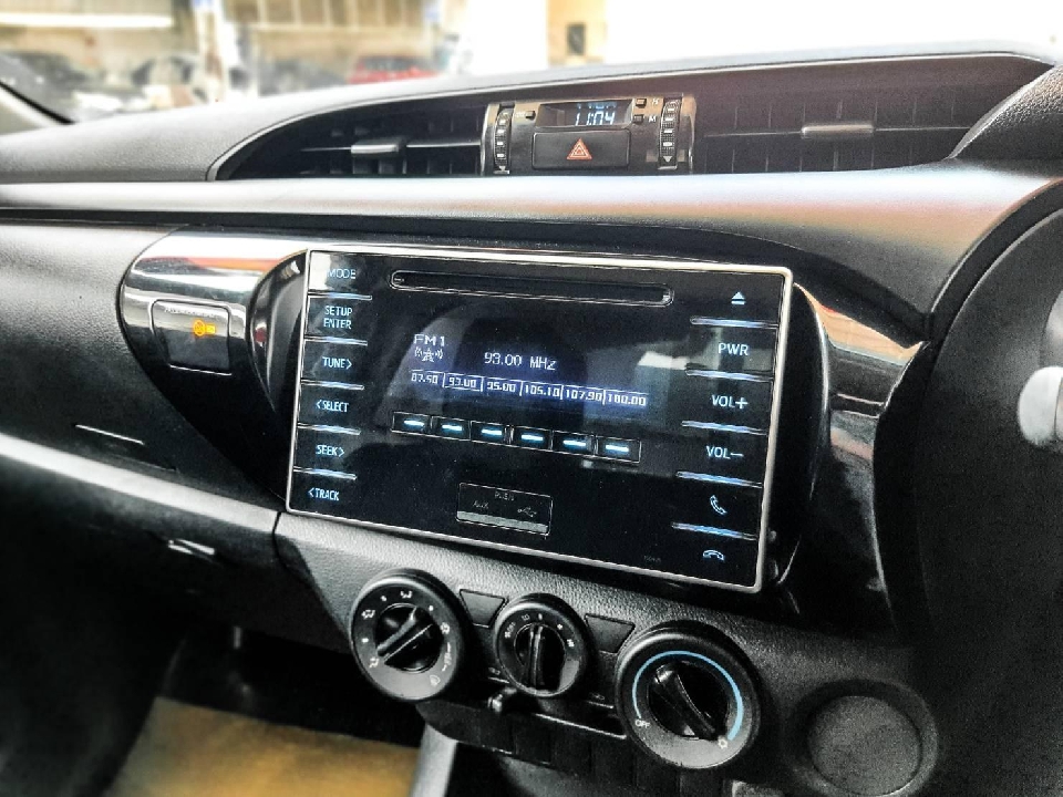 Toyota Revo Cab 2.4J Plus