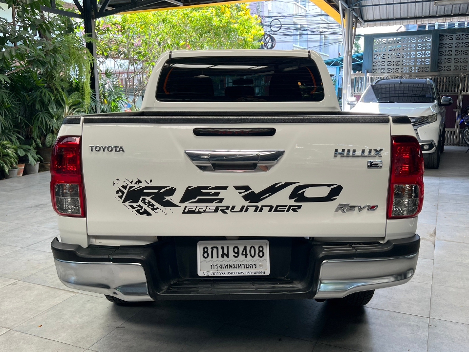 Toyota Hi Lux Revo 2wd 2.4 E Plus เกียร์ออโต้ ปี2018