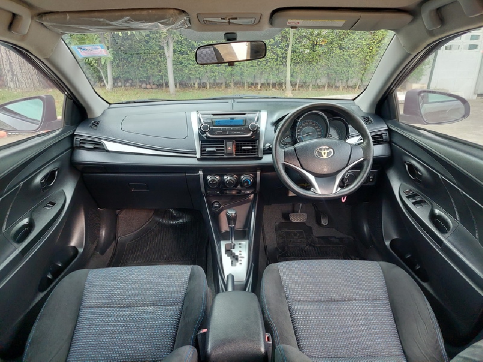Toyota VIOS 1.5 E ไมเนอร์เช้นจ์ เบนซิน เกียร์ออโต้ ปี 2014