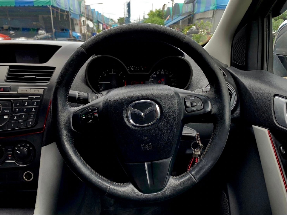 Mazda BT-50 PRO 2.2 Double Cab Hi-Racer เกียร์ออโต้ ปี 2014 สีดำ
