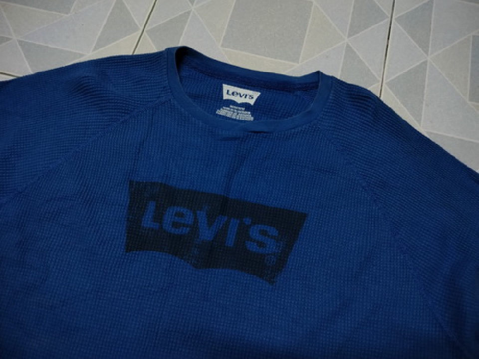 Levis.