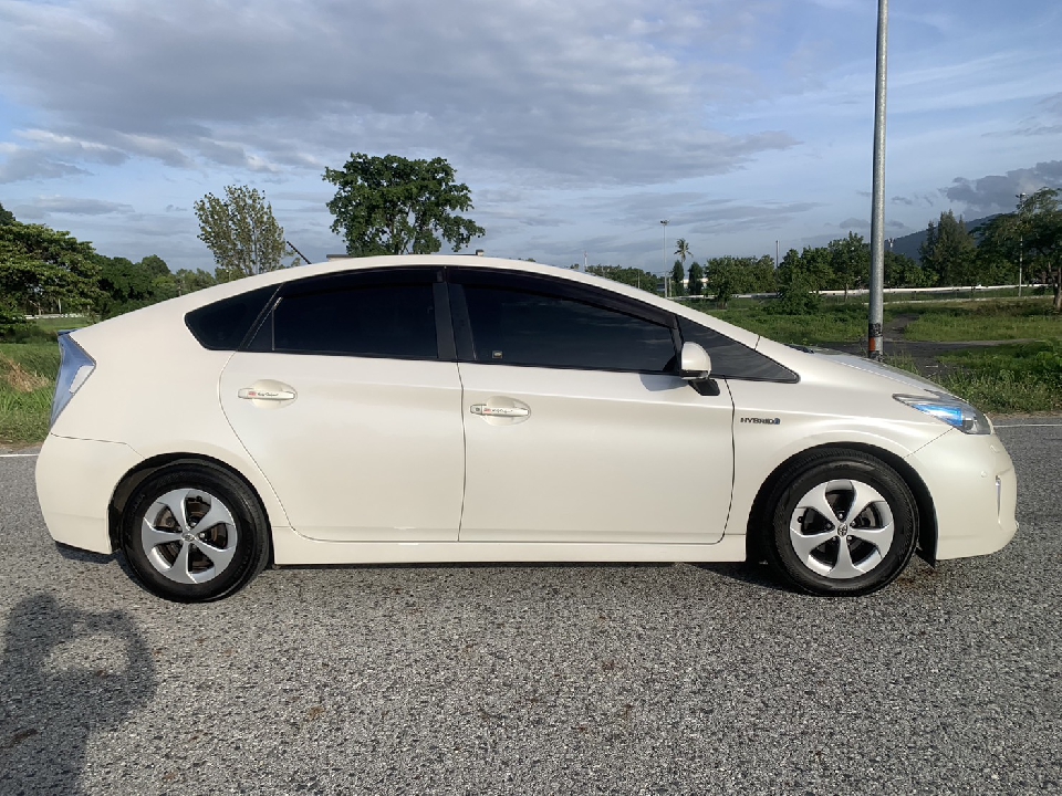 TOYOTA  Prius 1.8 Top Option 2013   ✅รถบ้านแท้ ไม่เคยทำสี ไม่เคยเกิดอุบัติเหต