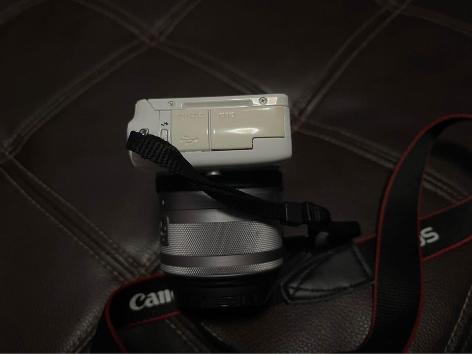 กล้องcanon รุ่น EOS M10