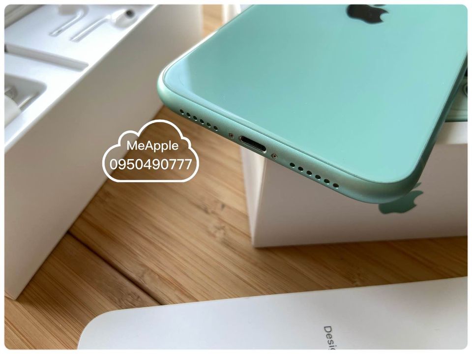 iPhone 11 Green ศูนย์ไทยแท้ครบกล่อง อุปกรณ์ยังไม่แกะใช้