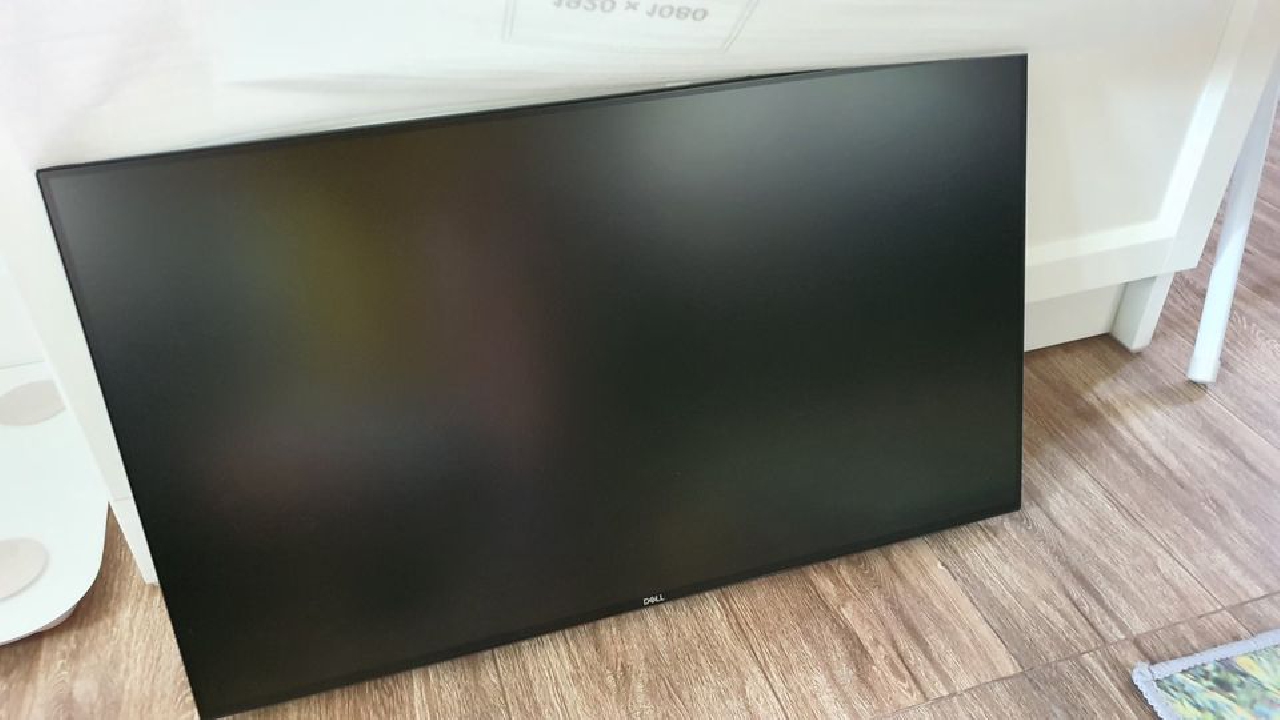 ขาย จอใหม่ Dell UltraSharp 24" Monitor สีตรงหน้าจอ เหมาะกับงานดีไซน์