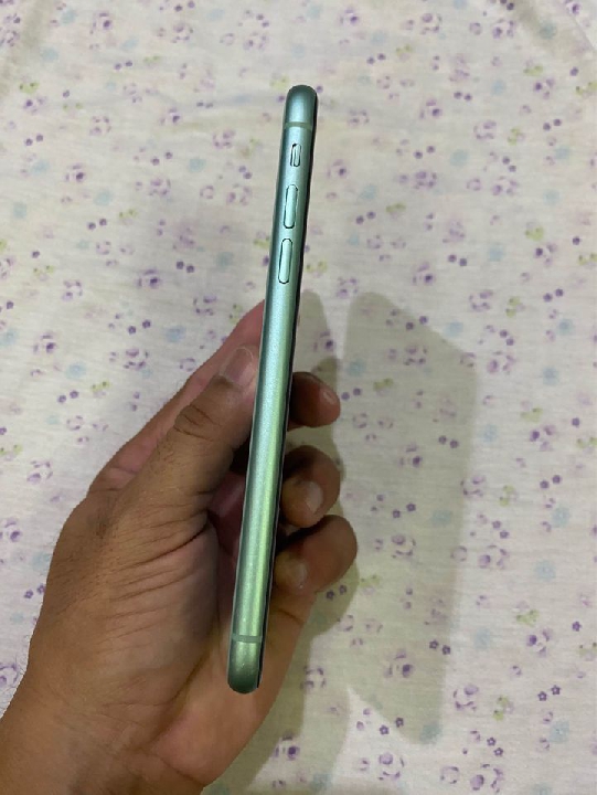 ขาย iphone 11 ความจุ 64G สีเขียว เครื่องไทย TH ประกันเหลือ เครื่องแท้ ใช้งานได้ปกติดีทุกอย่าง