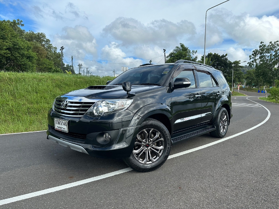 Toyota Fortuner  3.0 TRD Sportivo 4WD AT 2013