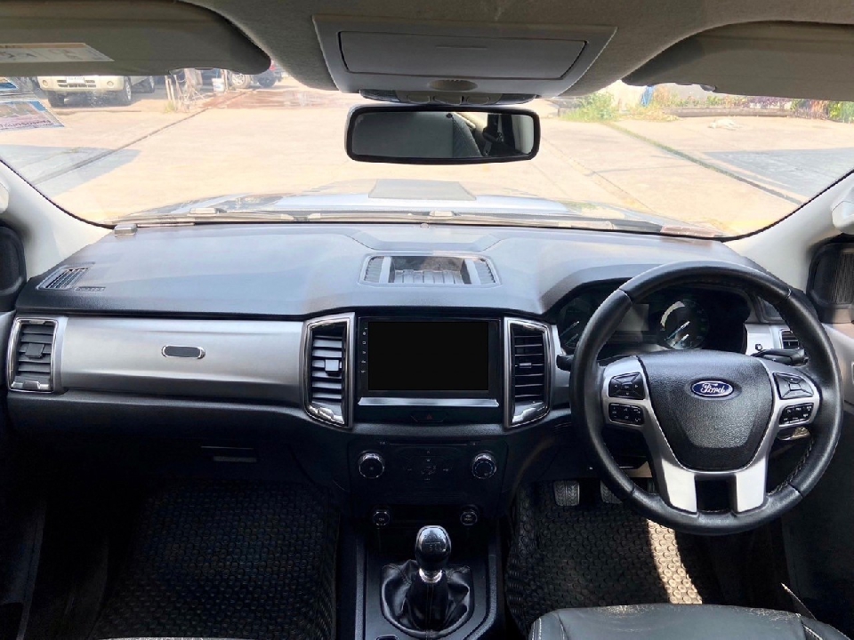 Ford Ranger Double Cab 2.2 Hi-Rider XLT ปี 2019 เกียร์ธรรมดา