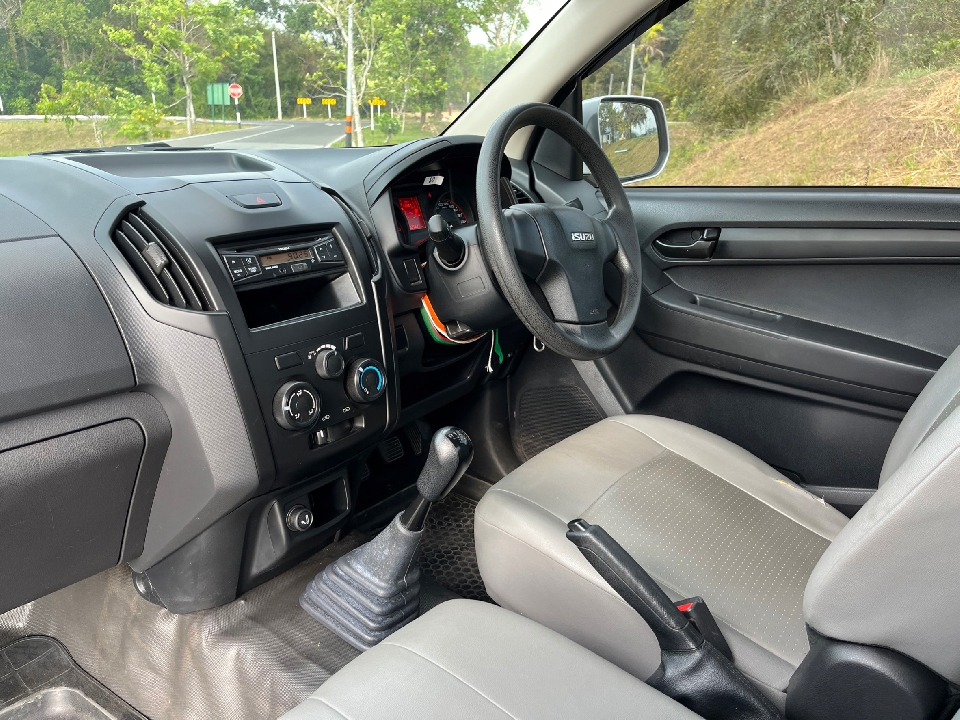 ISUZU D-MAX SPARK 1.9 Ddi S ABS MT 2019