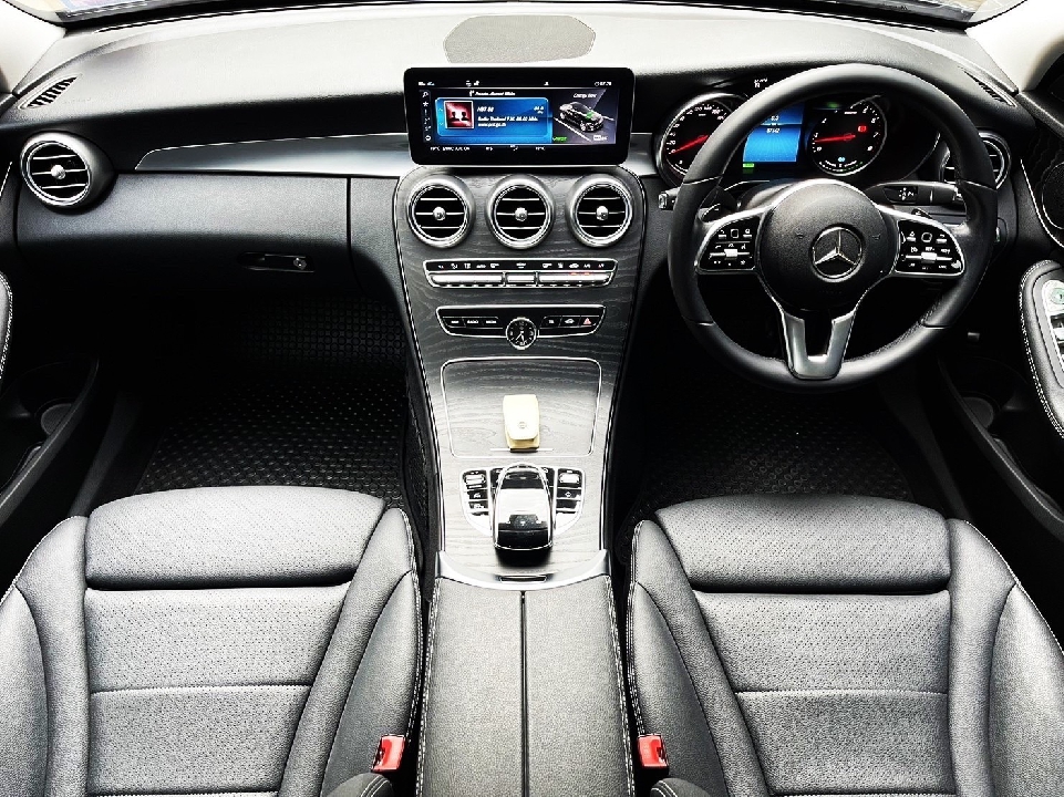 Benz C300e Avantgarde Plug-in ปี2021