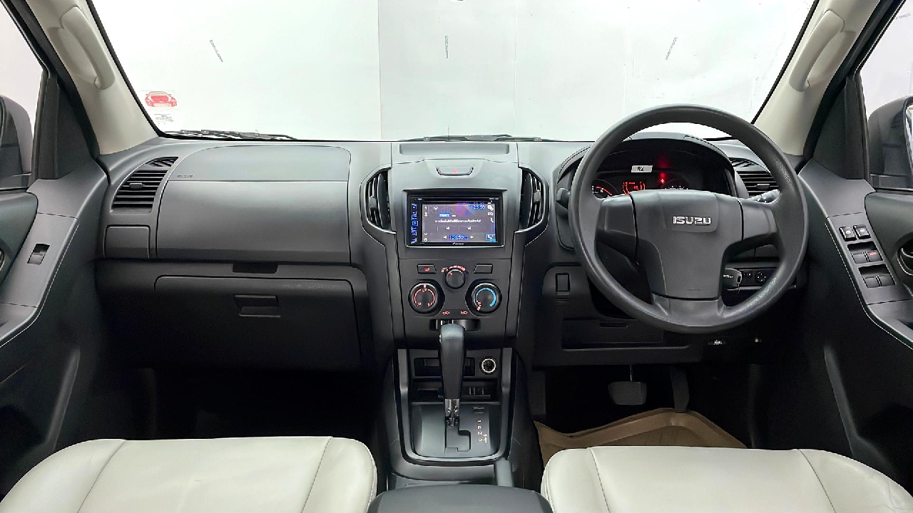 ขายรถมือสอง 2016 Isuzu Mu-X 1.9 Cd 2Wd ไมล์ 91,170 Km. รับประกัน 1 ปี เครดิตดี ฟรีดาวน์