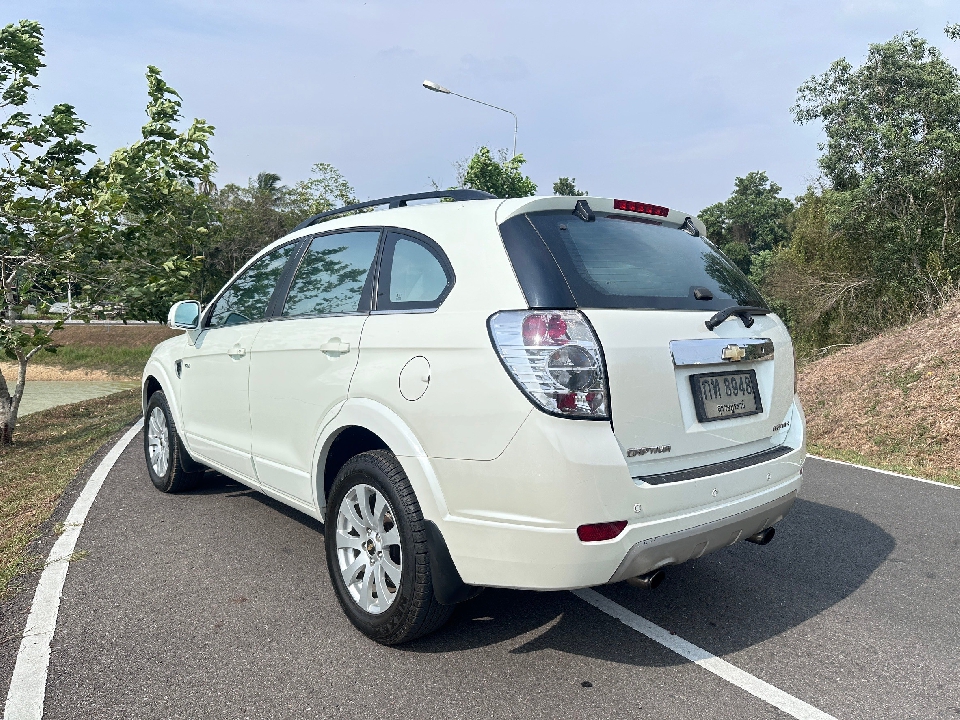 Chevrolet Captiva  2.0 LSX SUV AT 2010