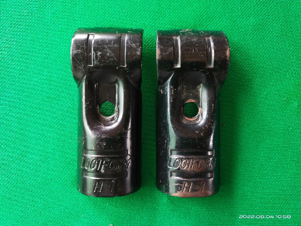 ข้อต่อเหล็ก สำหรับงานโครงสร้าง ขนาดท่อ 1 นิ้ว 1 หุน(27 มม.)ไม่ต้องเจาะท่อ แค่ใช้น็อตยึด ค่ะ มีสนิม