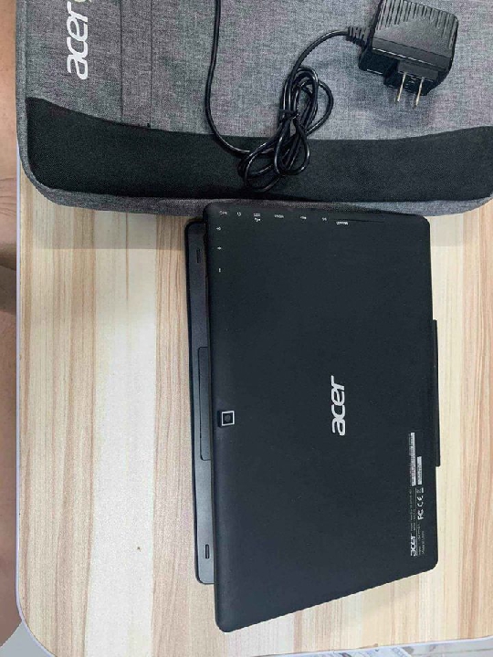 Acer one sw110-1ct