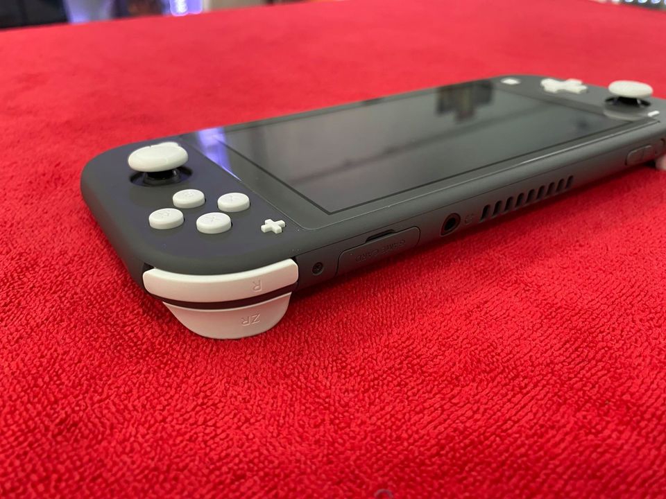ขาย เครื่องเกม Nintendo Switch Lite (HDH-001) มือสอง ยกกล่อง