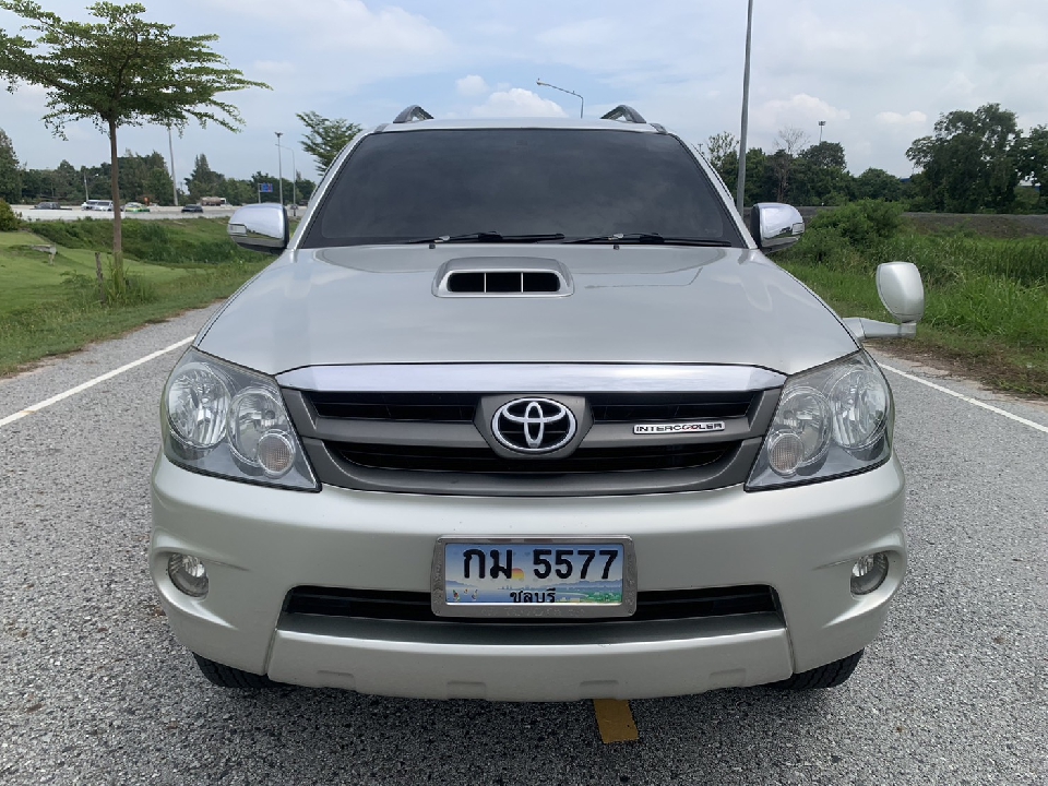 TOYOTA FORTUNER 3.0V เกียร์AUTO 4x4 2006