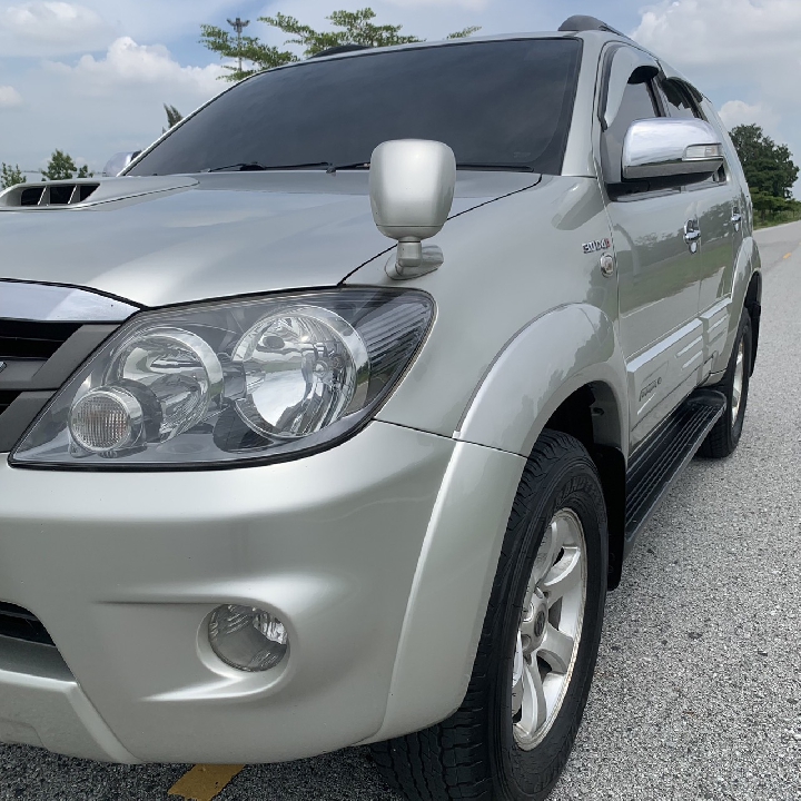 TOYOTA FORTUNER 3.0V เกียร์AUTO 4x4 2006