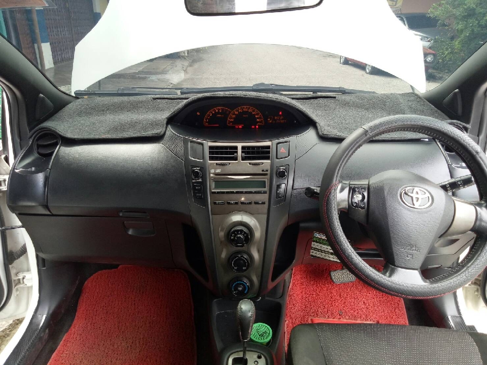 toyota yaris 2009 s limited