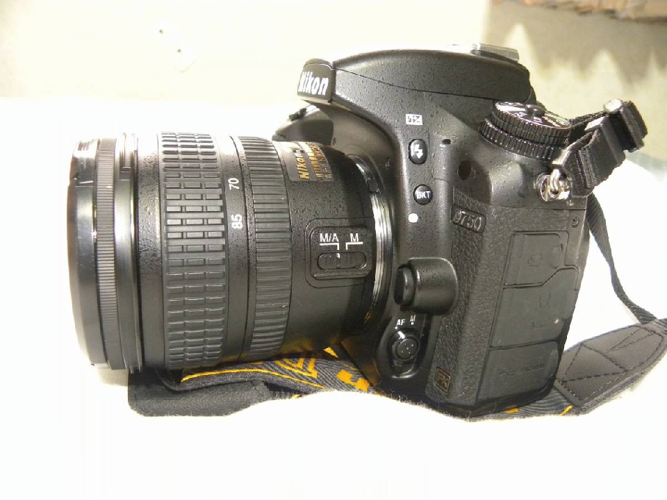 กล้องดิจิตอล Nikon Full Size D750　