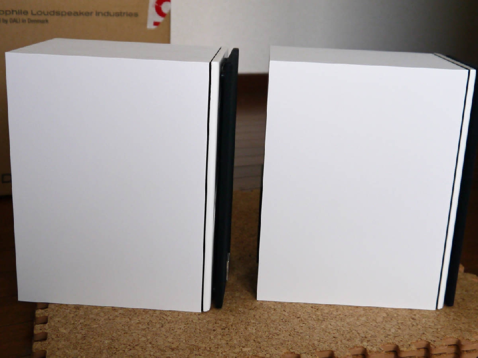 ลำโพง ซัพ DALI ZENSOR PICO-SE White (รุ่น Yoshidaen) ลำโพง คู่ วูฟเฟอร์