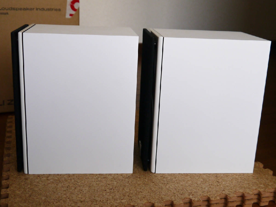 ลำโพง ซัพ DALI ZENSOR PICO-SE White (รุ่น Yoshidaen) ลำโพง คู่ วูฟเฟอร์