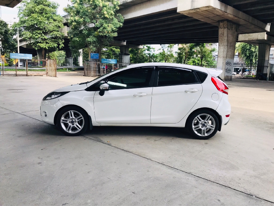 Ford Fiesta 1.5 S Sport AT ปี 2012